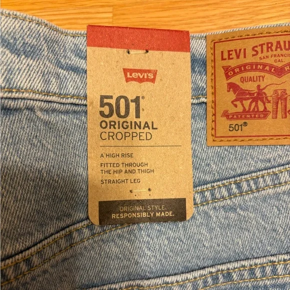 Levi’s Womens Straight Jeans 501 cropped 32x26 - Picture 4 of 5